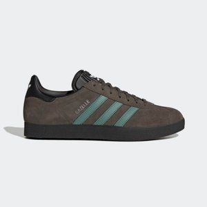 NEW Adidas Gazelle - NEVER WORN